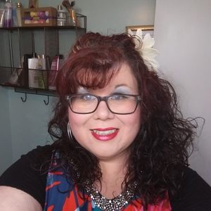 Meet your Posher, Marie